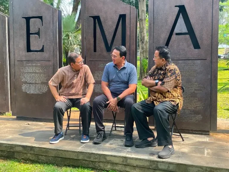 Pramono-Rano Isi Masa Tenang