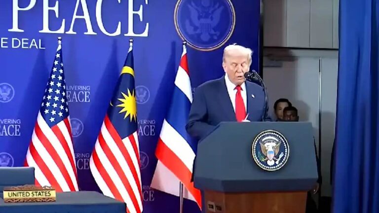 Donald Trump Tiba di Malaysia untuk Hadiri KTT ASEAN ke-47
