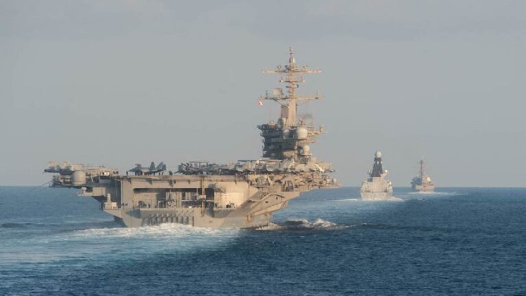 Iran Akan "Gempur" Selat Hormuz, Peringatkan Kapal-kapal