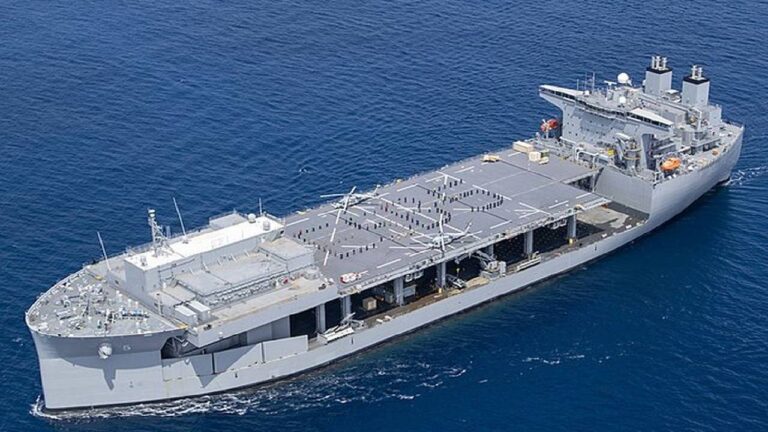 Armada Perang AS Mendekat ke Kawasan RI, Ketegangan Global Makin Terasa di Selat Malaka