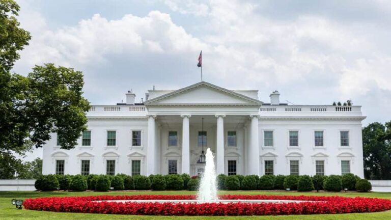 Gedung Putih Lockdown Usai Penembakan Dekat Konvoi Wapres AS, Ketegangan Kembali Mengemuka