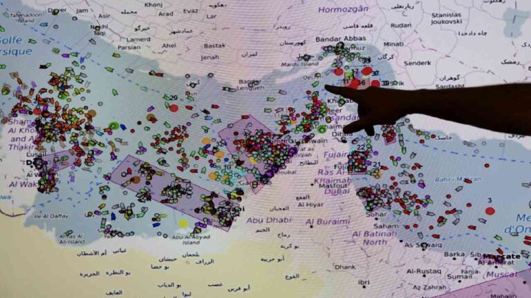 Iran Siap Gempur Armada AS di Selat Hormuz, Dunia Menahan Napas di Tengah Ketegangan