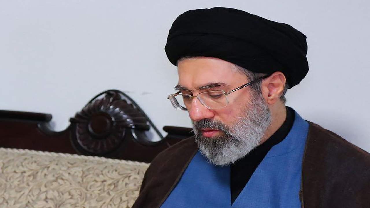 Iran Tolak Ide Trump Bertemu Mojtaba Khamenei, Sebut Belum Realistis di Tengah Konflik