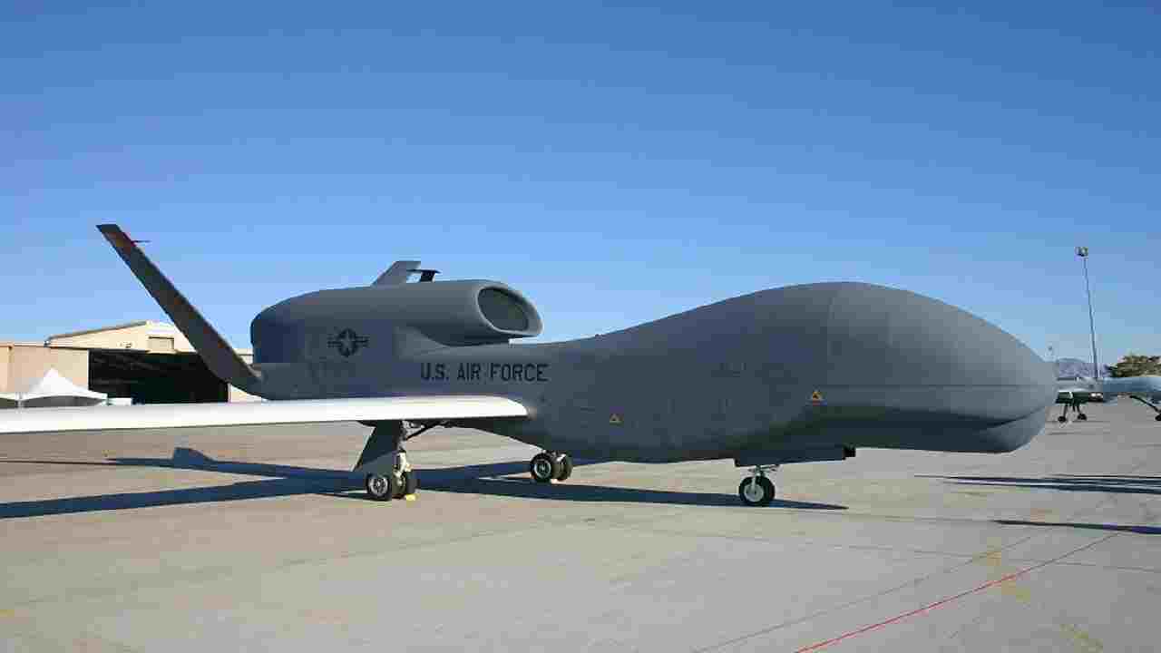 Banyak Drone Pengintai Terbang di Atas Aset Militer, Mengapa Pertahanan Eropa Kini Dipertanyakan?